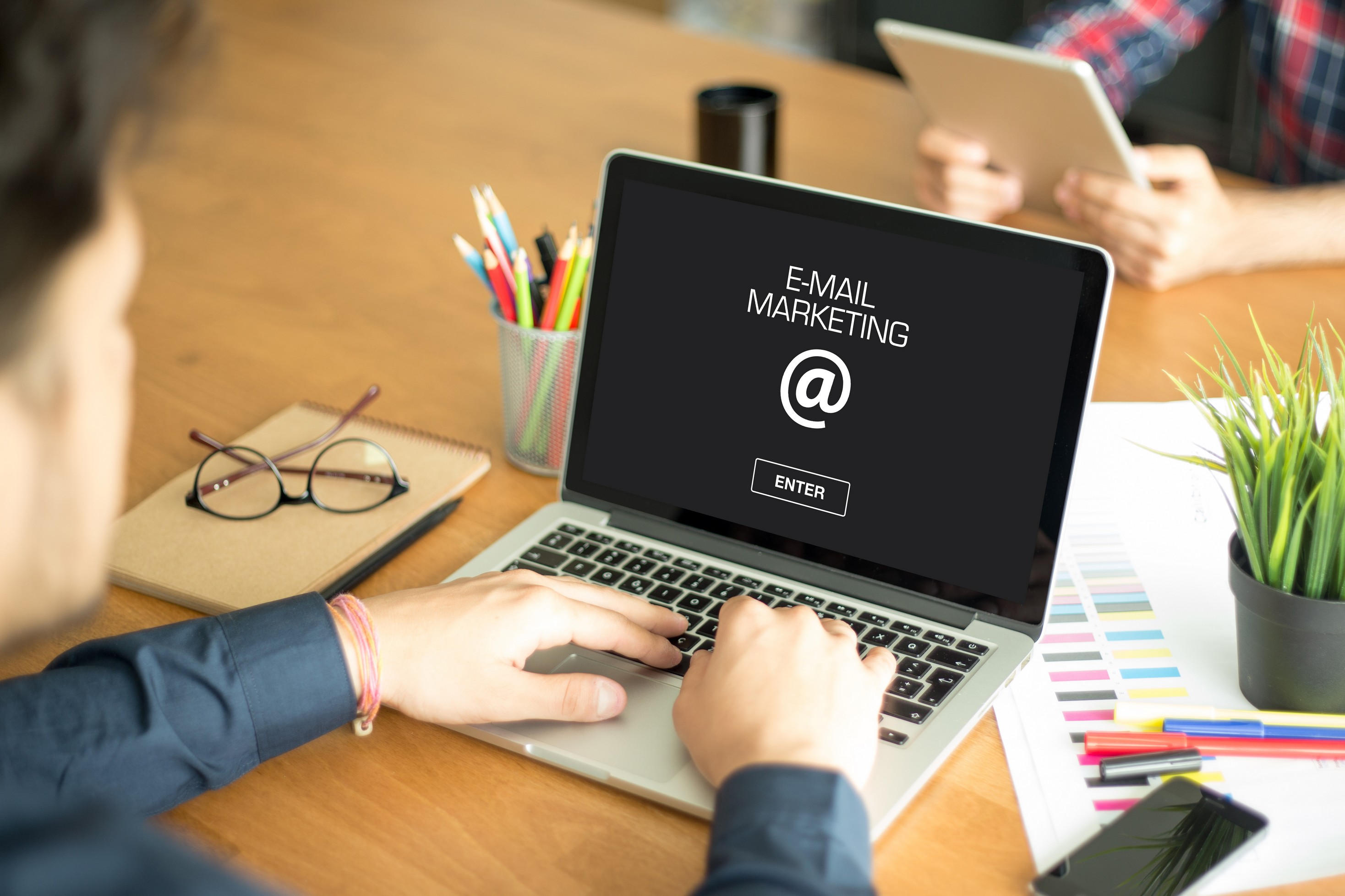 cach thiet ke email marketing